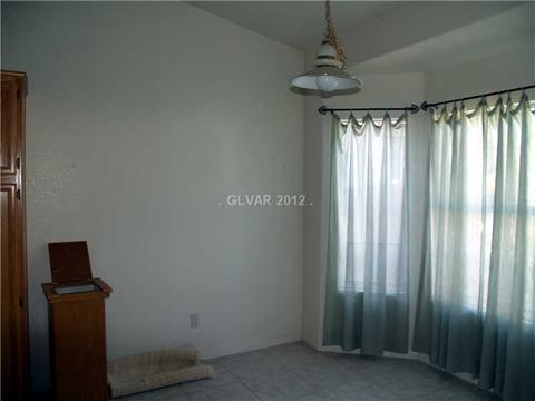 1663 Deep Spring Ave, Las Vegas, NV 89123 photo 8
