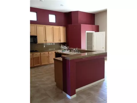 283 Sunstar Ct, Henderson, NV 89012 photo 4
