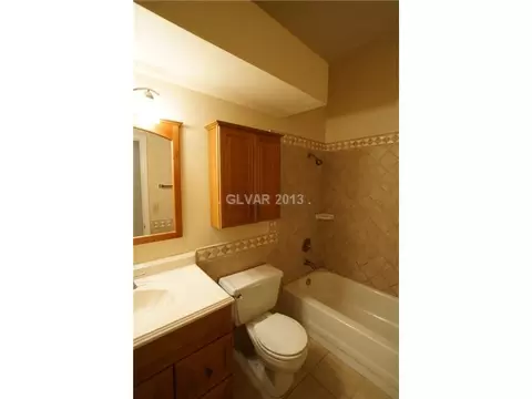 814 Bitterroot St, Henderson, NV 89002 photo 2