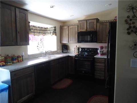 1020 17th, Ely, NV 89301 photo 2