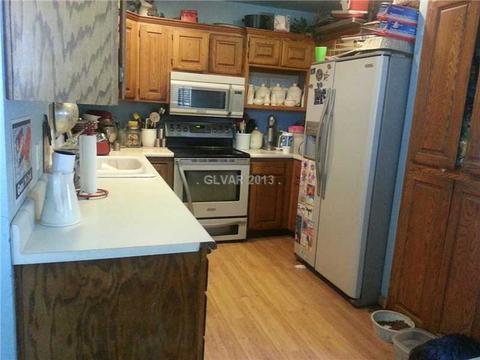 291 W Basic Rd, Henderson, NV 89015 photo 2