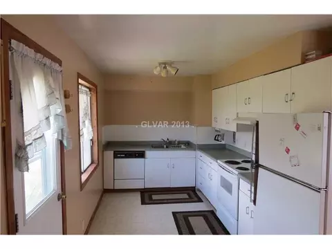 35 Carson Ct, Ely, NV 89301 photo 6