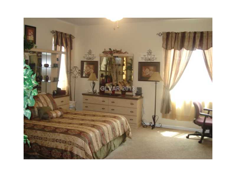  5836 Bellows Beach St, North Las Vegas, NV 89081 photo 4