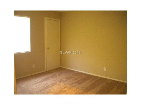 2142 Eaglecloud Dr, Henderson, NV 89074 photo 4