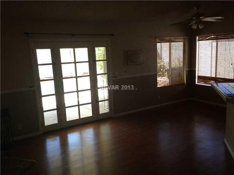 906 Wagon Train Dr, Henderson, NV 89002 photo 2