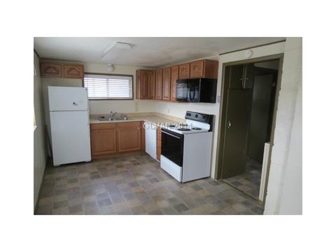 1393 Murry, Ely, NV 89301 photo 3