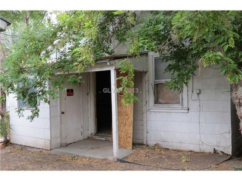 725 Clark, Ely, NV 89301 photo 2