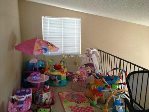 1672 Esteban Ave, Laughlin, NV 89029 photo 8