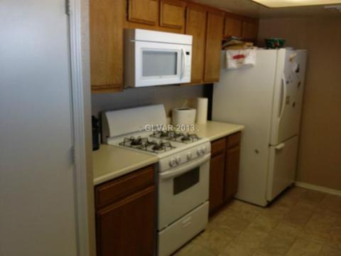 1672 Esteban Ave, Laughlin, NV 89029 photo 2