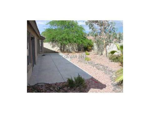 3053 Emerald Wind St, Henderson, NV 89052 photo 2
