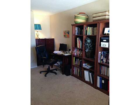 722 Booted Eagle St, Henderson, NV 89015 photo 8