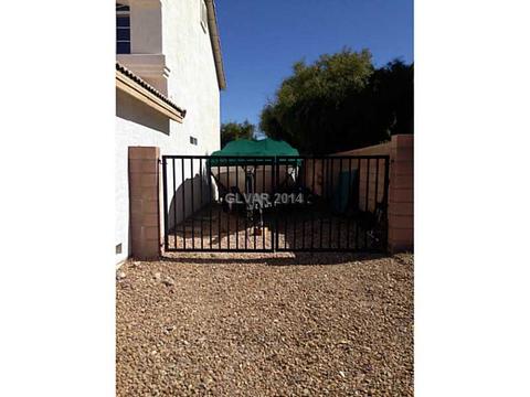 722 Booted Eagle St, Henderson, NV 89015 photo 3