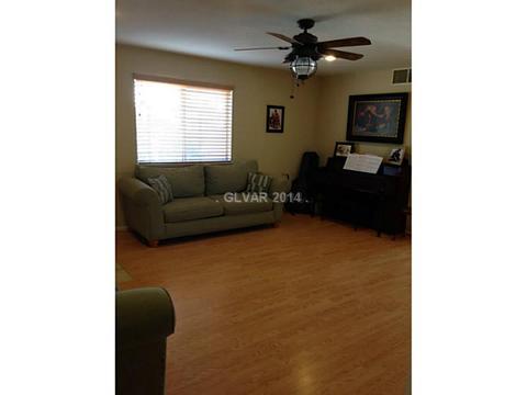 722 Booted Eagle St, Henderson, NV 89015 photo 6