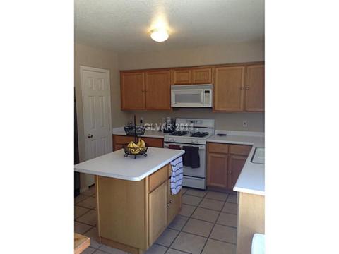 722 Booted Eagle St, Henderson, NV 89015 photo 18