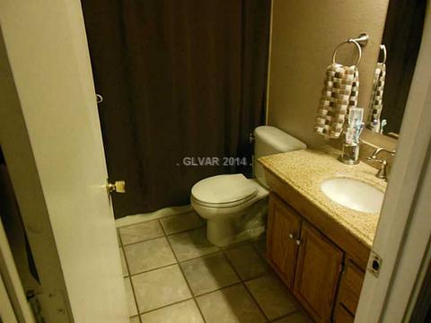 601 Grape Dr, Henderson, NV 89015 photo 2