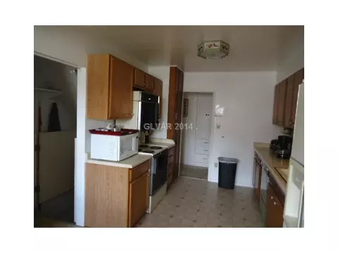 980 Lyons, Ely, NV 89301 photo 2