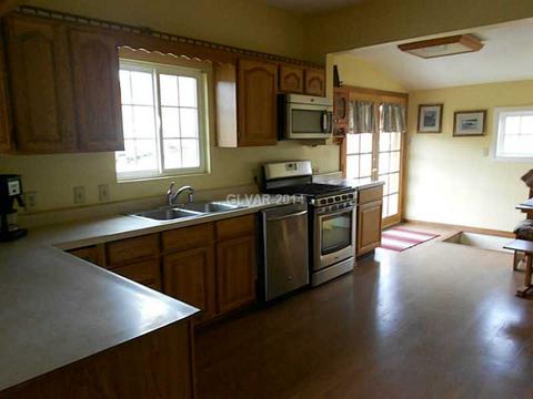 1500 Murry, Ely, NV 89301 photo 2