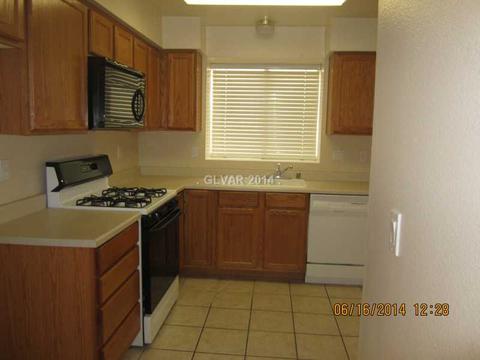 818 Bitterroot St, Henderson, NV 89002 photo 12
