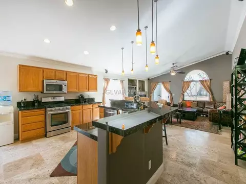 1237 Emerald Crest St, Henderson, NV 89052 photo 7