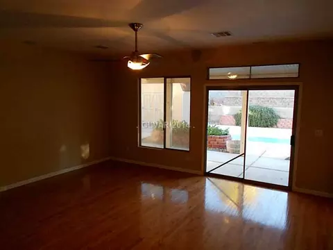 956 Wagon Train Dr, Henderson, NV 89002 photo 5
