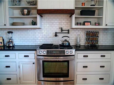 2729 SE Nottingham, Lees Summit, MO 64063 photo 4