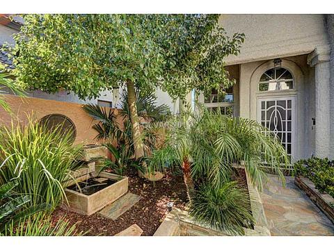 1837 Ruby Ln, Henderson, NV 89014 photo 2