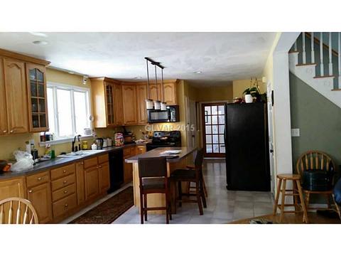 2 Jonathan Dr, Ayer, MA 01432 photo 3