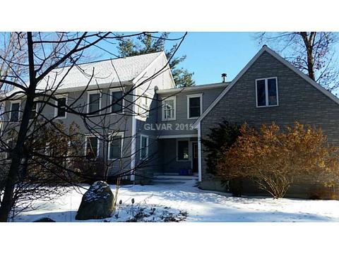 2 Jonathan Dr, Ayer, MA 01432 photo 1