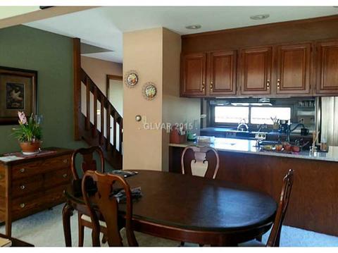 23 E Newman, Williamston, MI 48895 photo 5