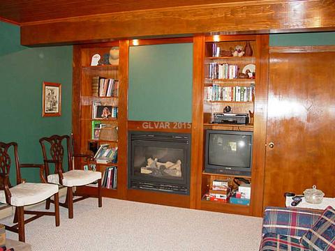 23 E Newman, Williamston, MI 48895 photo 2