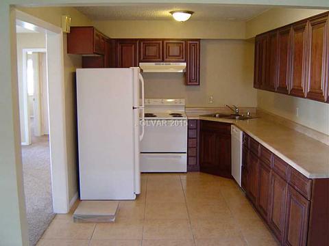 215 W Basic Rd, Henderson, NV 89015 photo 10