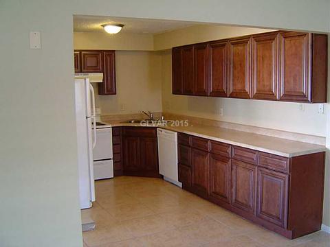 215 W Basic Rd, Henderson, NV 89015 photo 11