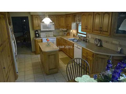 308 Windfall Ln, Wadsworth, OH 44281 photo 2