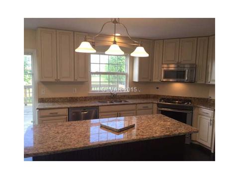 521 Amanda Dr, Bear, DE 19701 photo 2