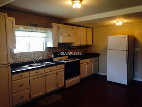 794 Bell, Ely, NV 89301 photo 3