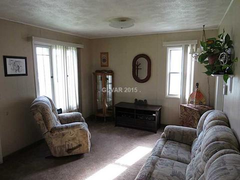 1245 Lyons, Ely, NV 89301 photo 2