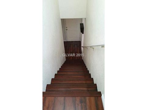 700 Booted Eagle St, Henderson, NV 89015 photo 8