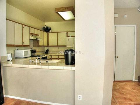 1722 Comstock Dr, Henderson, NV 89014 photo 6