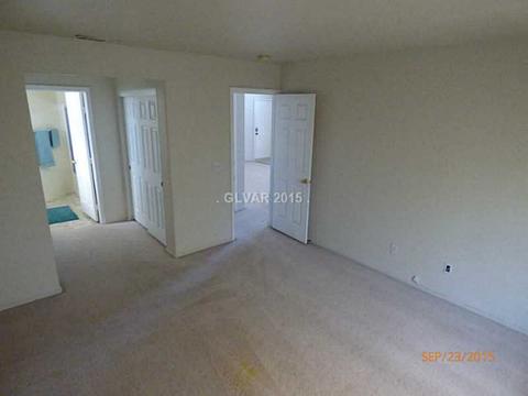 718 Booted Eagle St, Henderson, NV 89015 photo 10