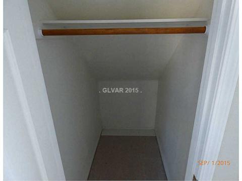 718 Booted Eagle St, Henderson, NV 89015 photo 9