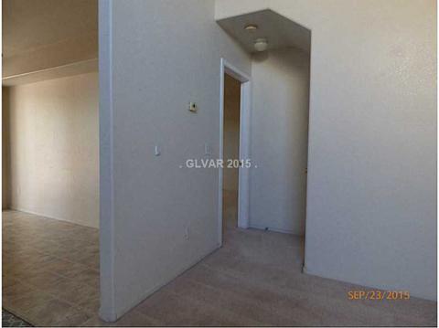 718 Booted Eagle St, Henderson, NV 89015 photo 8
