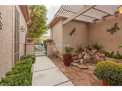560 Eagle Perch Pl, Henderson, NV 89012 photo 2