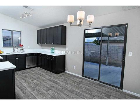 1011 Brookside Ct, Henderson, NV 89015 photo 5
