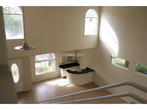 2100 Eaglepath Cir, Henderson, NV 89074 photo 4