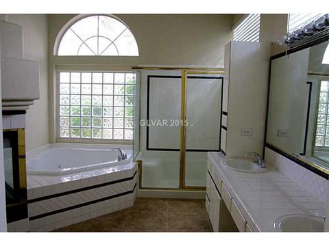 2100 Eaglepath Cir, Henderson, NV 89074 photo 8