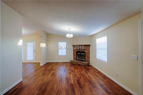 375 Apache Pl, Henderson, NV 89015 photo 5