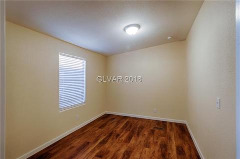 375 Apache Pl, Henderson, NV 89015 photo 4