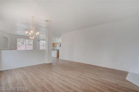 784 Vortex Ave, Henderson, NV 89002 photo 3