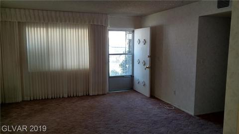 111 W Vly, Beatty, NV 89003 photo 3