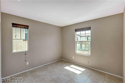 682 Swift Eagle Ave, Henderson, NV 89015 photo 14